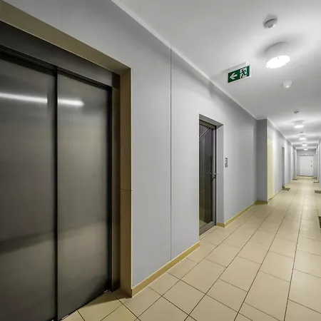 Wola - Balcony, Bus&tram Nearby - By Rentujemy Appartamento *