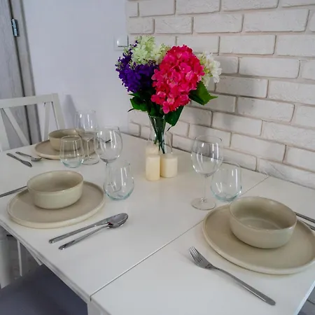 Wola - Balcony, Bus&tram Nearby - By Rentujemy *