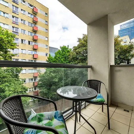 Wola - Balcony, Bus&tram Nearby - By Rentujemy Appartamento