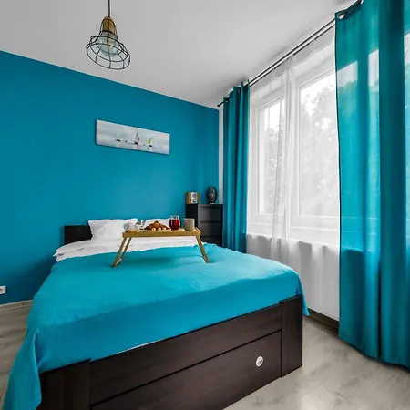 Appartamento Wola - Balcony, Bus&tram Nearby - By Rentujemy *
